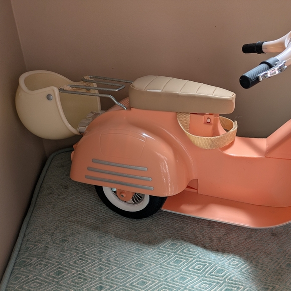 Our Generation Ride in Style Scooter - Picture 7 of 10